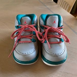 Jordan shoes for boys 6C size *FREE SHIPPING*